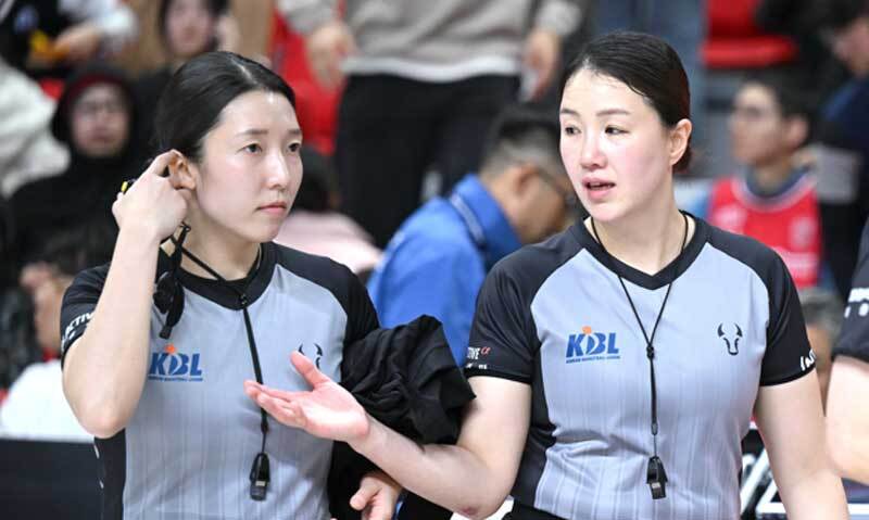이지연-김수연 심판, KBL 최초 한 경기서 女심판 2명 휘슬
