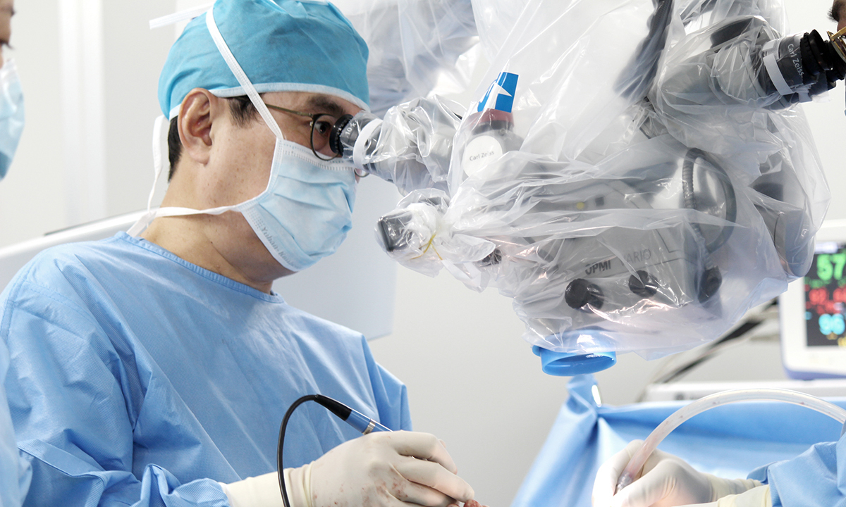 허리 통증, 허리 디스크 신호일 수 있어…주사 치료·최소침습 수술 고려 대상은?