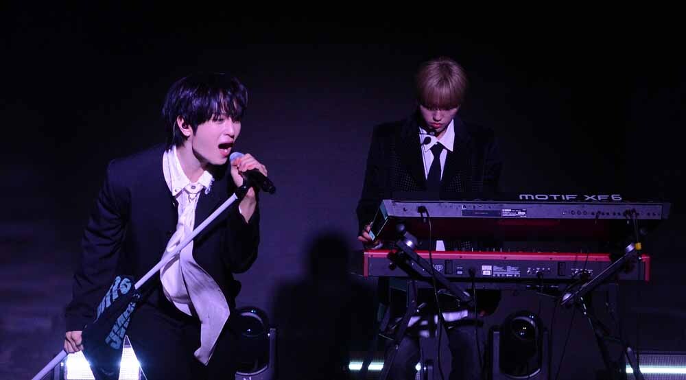 [SW포토]캐치더영 김남현의 열창