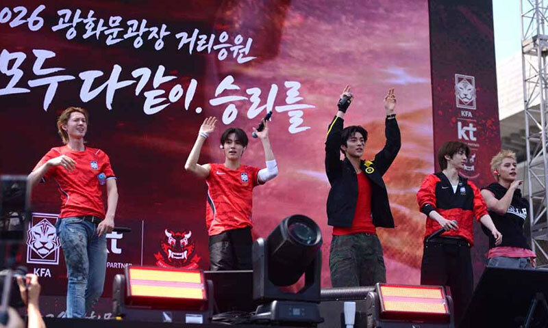코르티스, 축구 팬들과 하나 된 월드컵 응원 무대