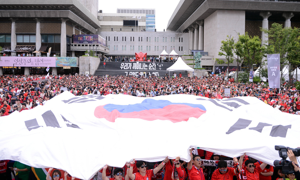 붉은 악마의 파도, 대륙을 넘어 울려 퍼지는 한마음 함성