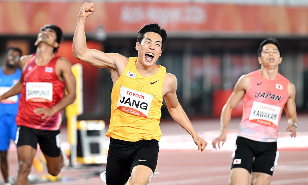 남자 100m 장민호, 10.48로 아시아 신기록을 세우며 금메달